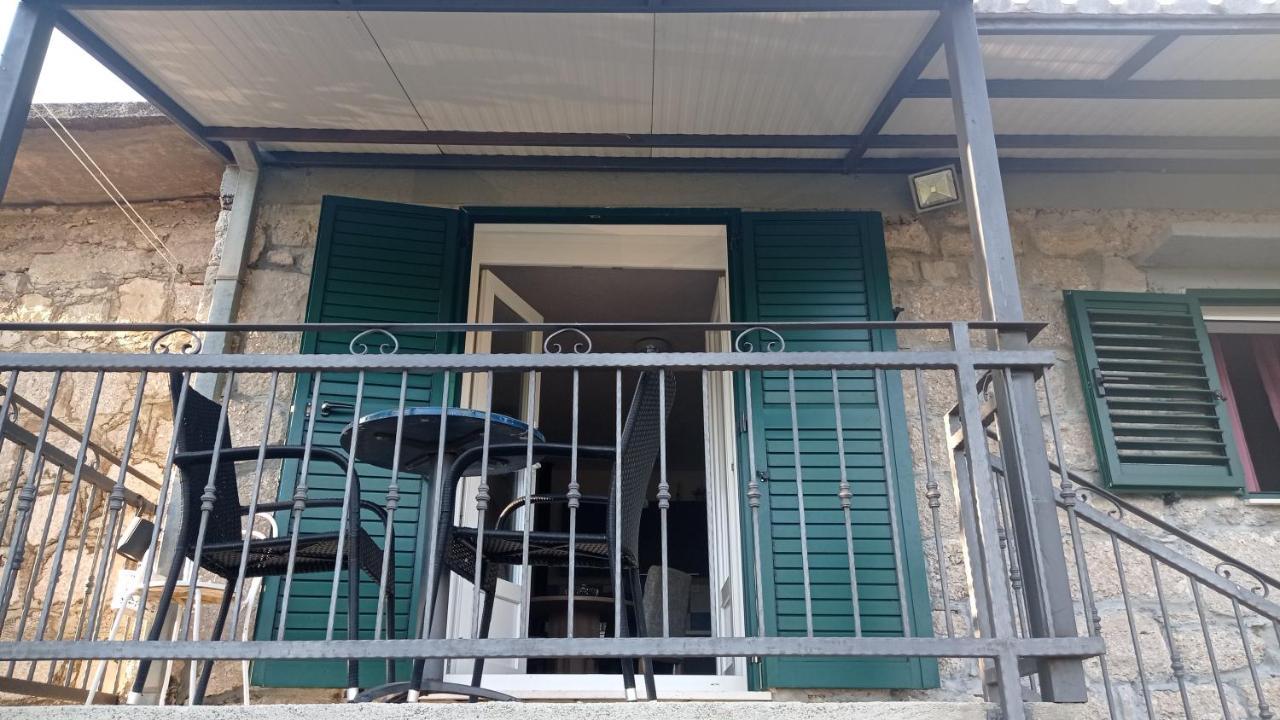 Holiday Home Marija Vrlika Εξωτερικό φωτογραφία