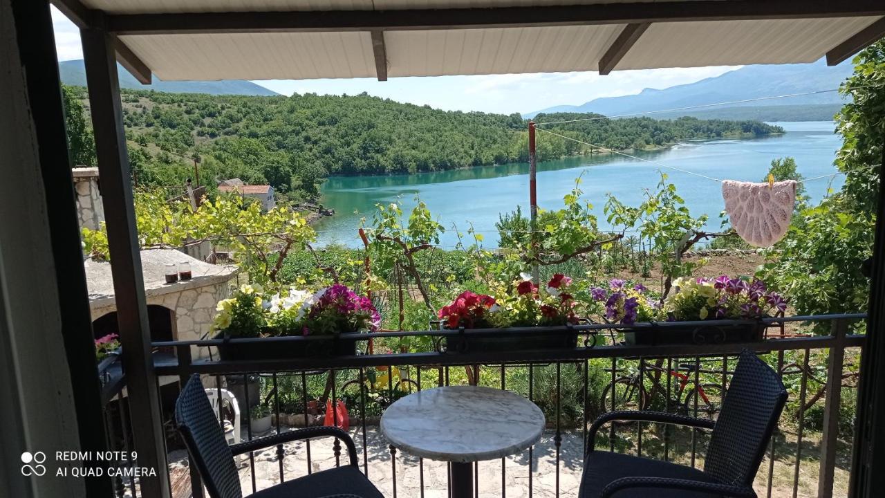 Holiday Home Marija Vrlika Εξωτερικό φωτογραφία