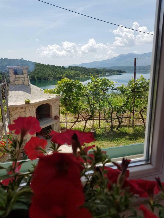 Holiday Home Marija Vrlika Εξωτερικό φωτογραφία
