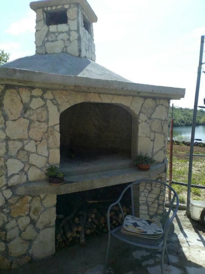 Holiday Home Marija Vrlika Εξωτερικό φωτογραφία