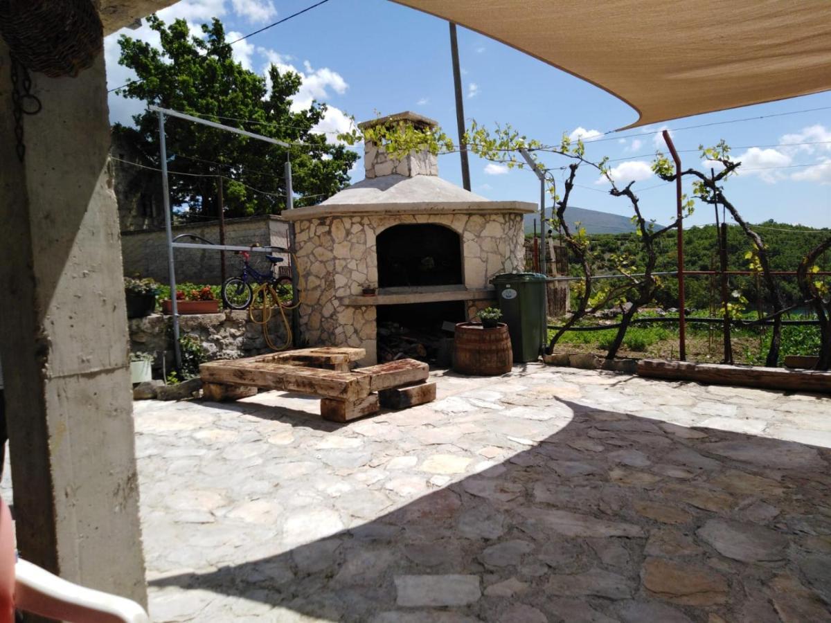 Holiday Home Marija Vrlika Εξωτερικό φωτογραφία